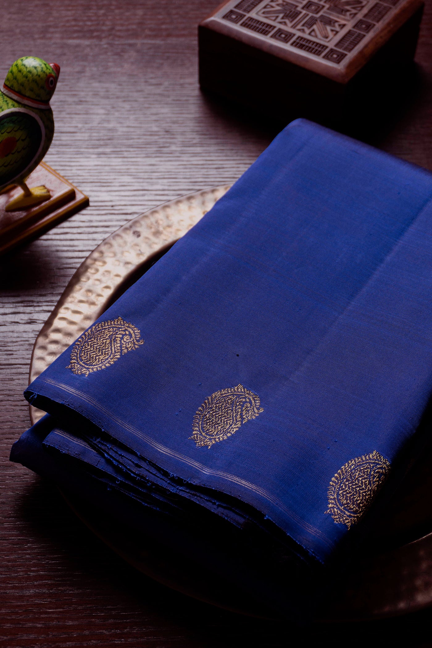 Paisley Zari Motifs on Border Kanchipuram Silk saree