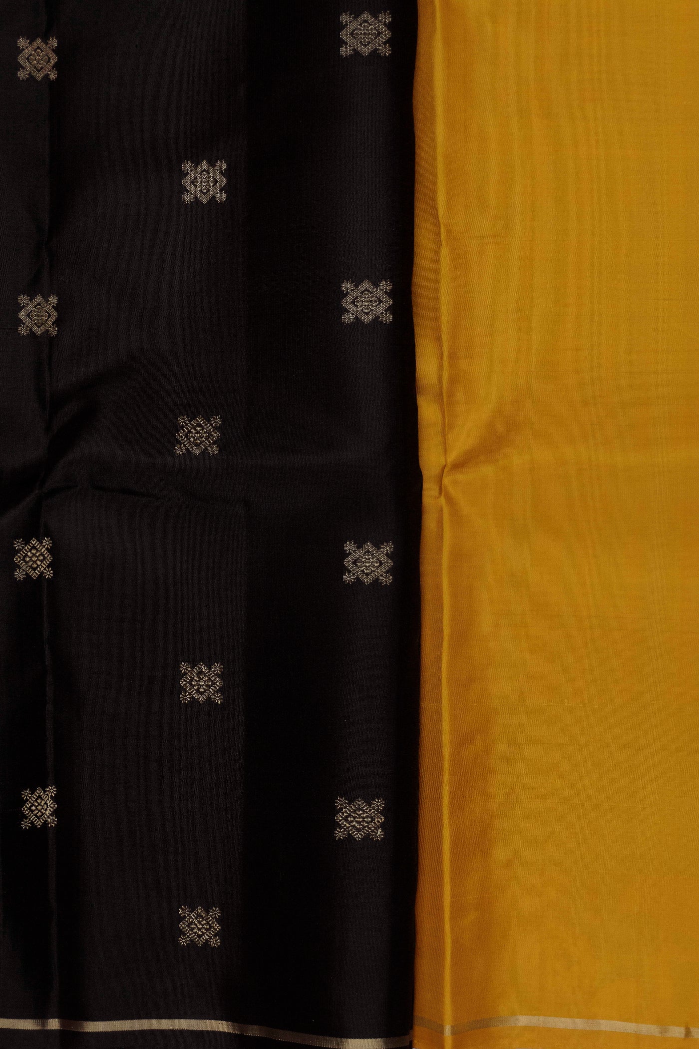 Plain Yellow with Black Pallu Kanchipuram Silk saree