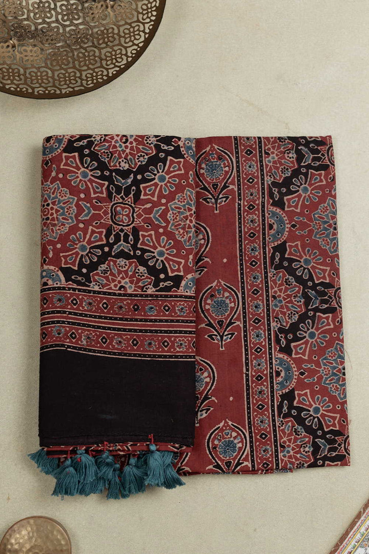 Ajrak Suit-Matkatus 