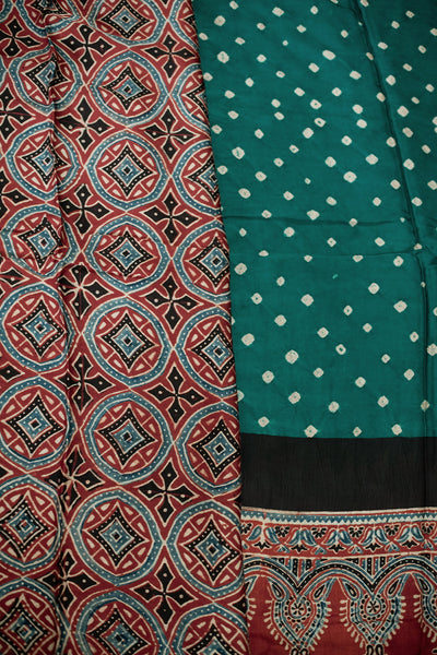 Ajrak Saree-Matkatus 