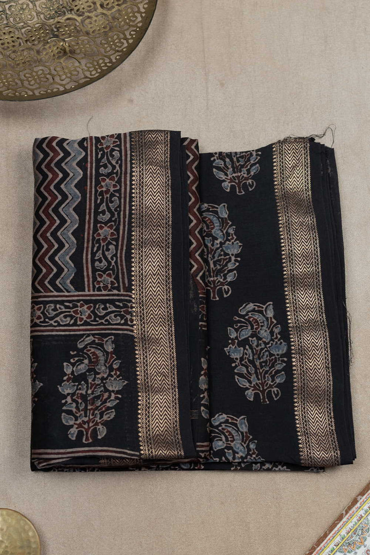 Ajrak Suits-Matkatus 