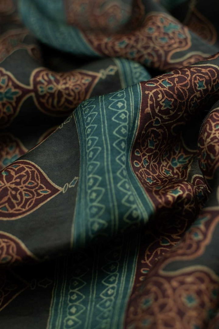 Silk Fabrics - Matkatus