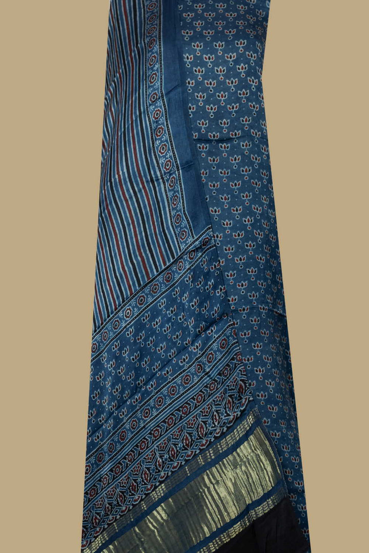 Ajrak Suits-Matkatus 