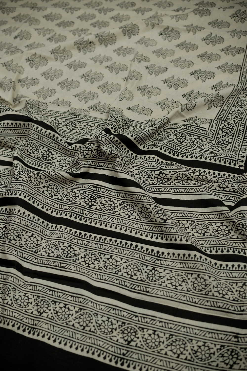 Sarees - Matkatus 