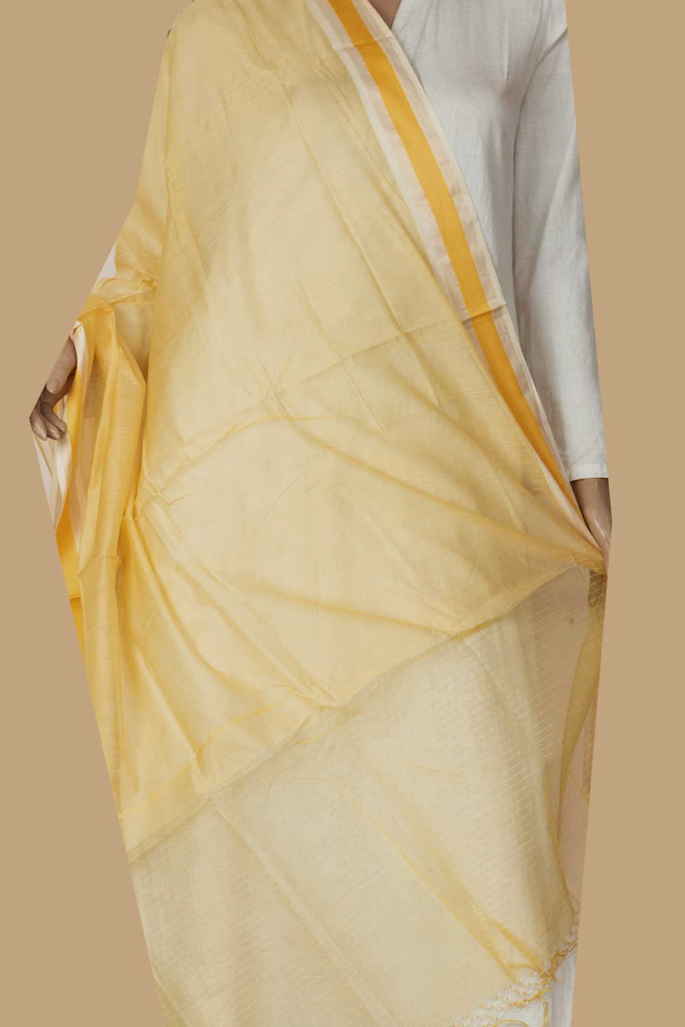 Maheshwari Dupattas-Matkatus 