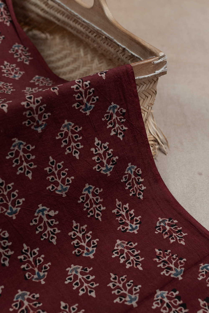 Ajrak Fabrics - Matkatus