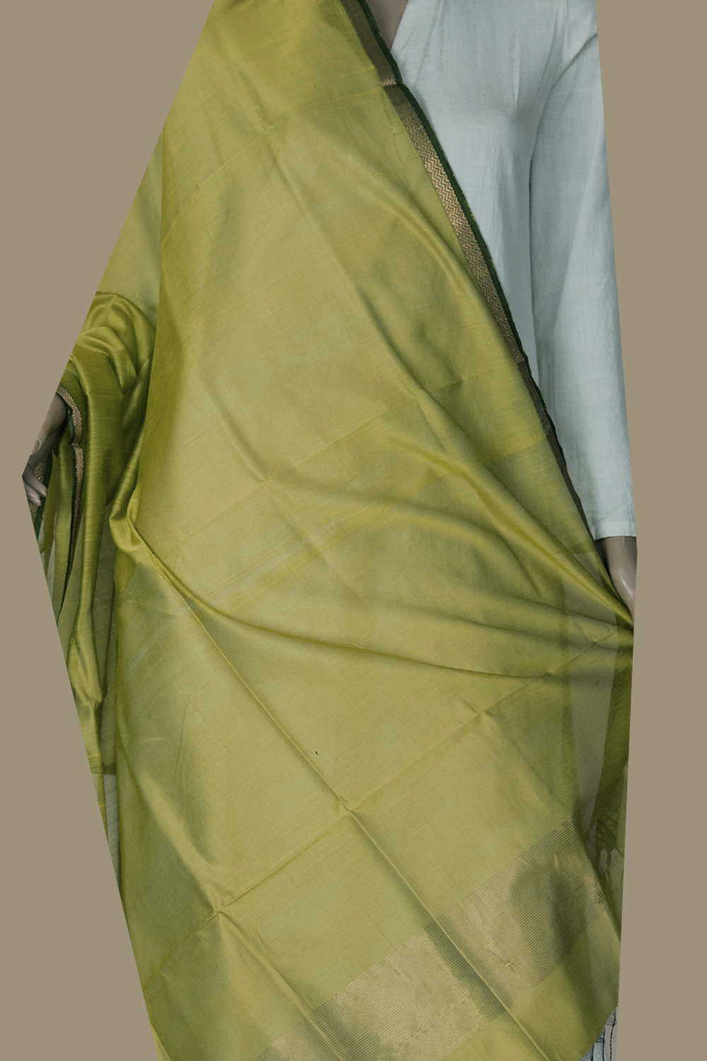 Maheshwari Dupattas-Matkatus 