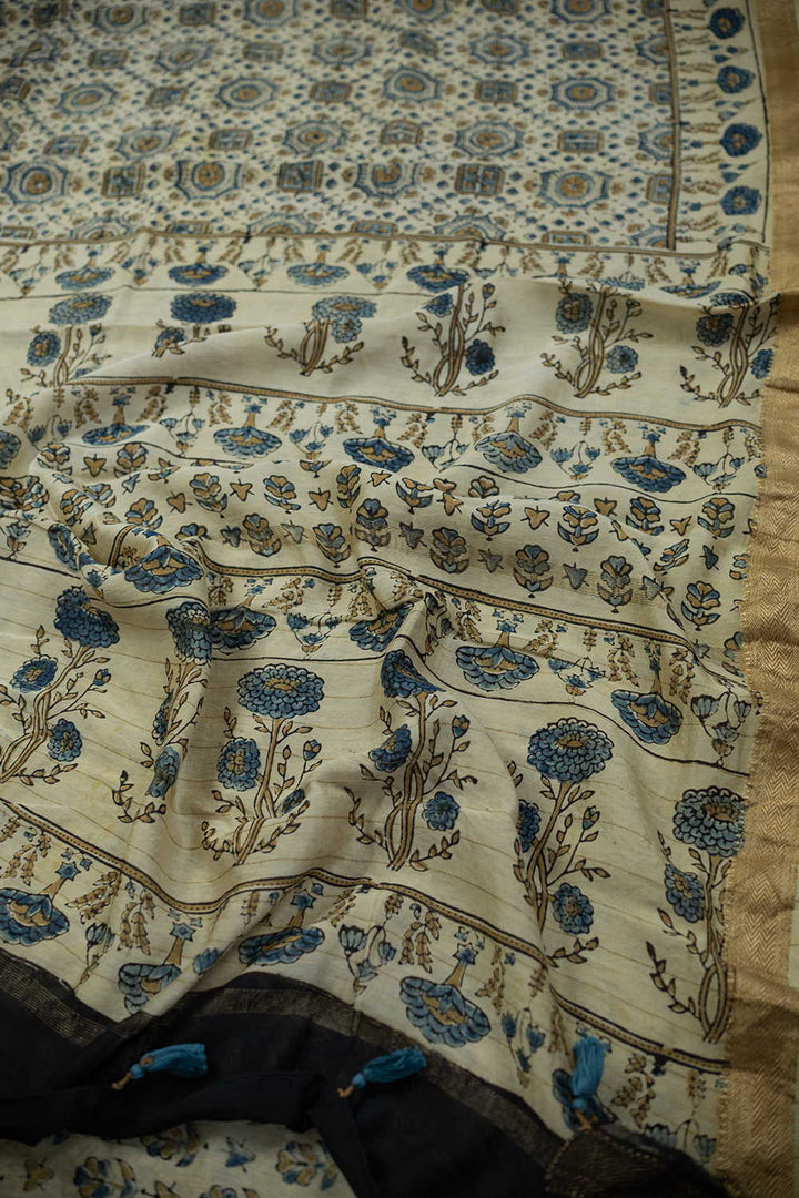 Ajrak Saree-Matkatus 