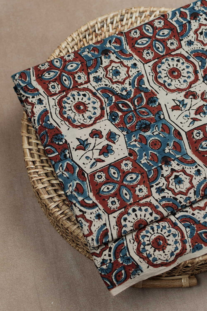 Ajrak Fabrics - Matkatus