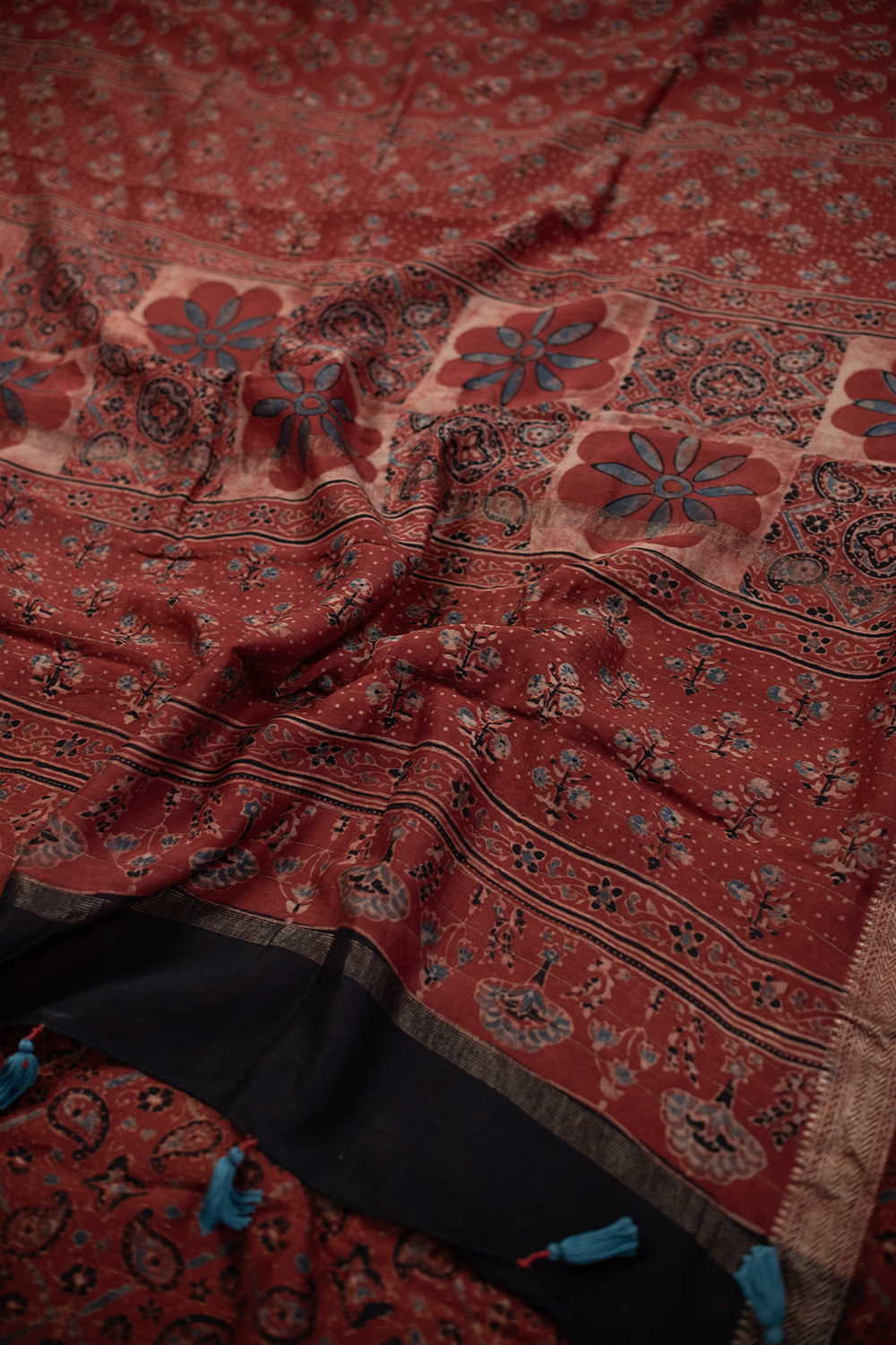 Ajrak Saree-Matkatus 