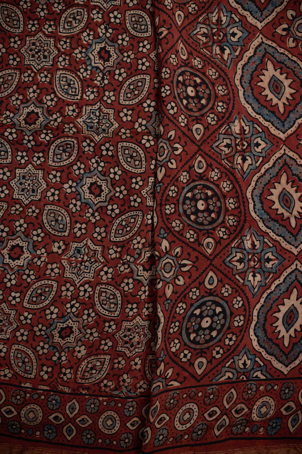 Ajrak Saree-Matkatus 