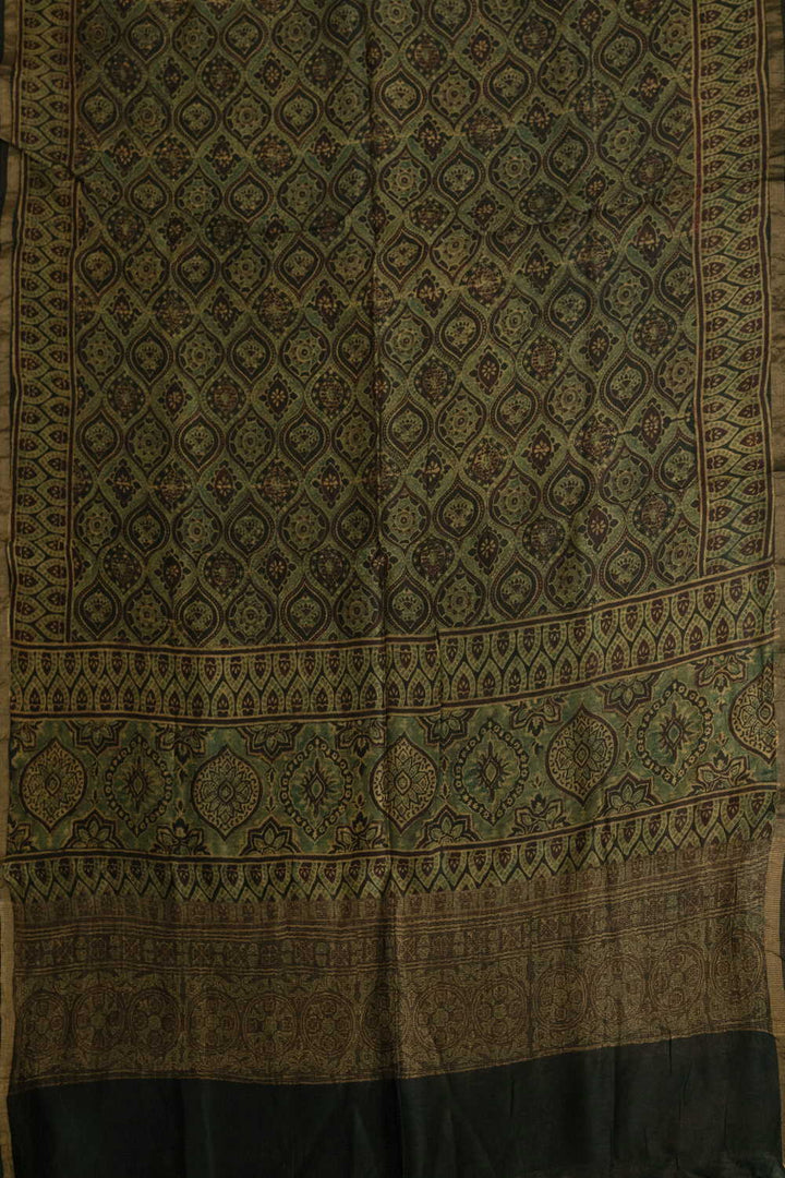 Ajrak Print Dupatta-Matkatus