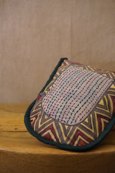 Embroidered Hand Bag - Matkatus