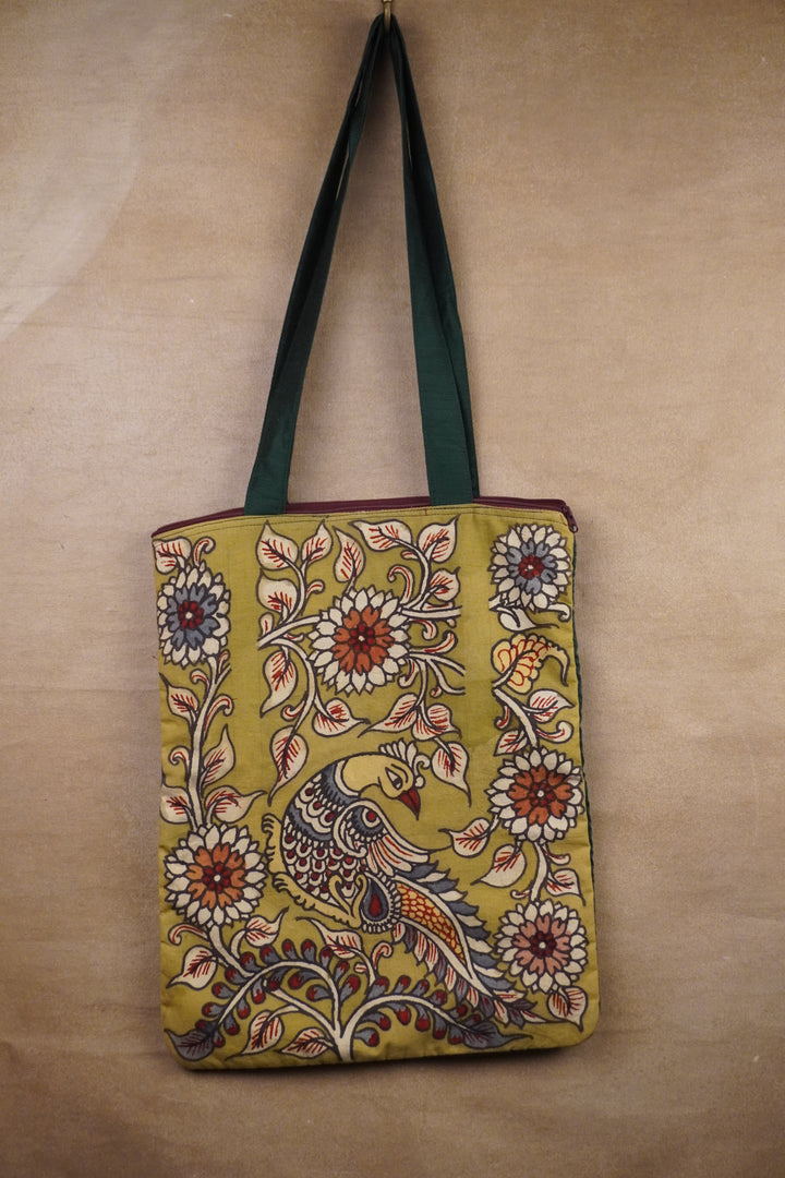 Kalamkari Accessories-Matkatus 