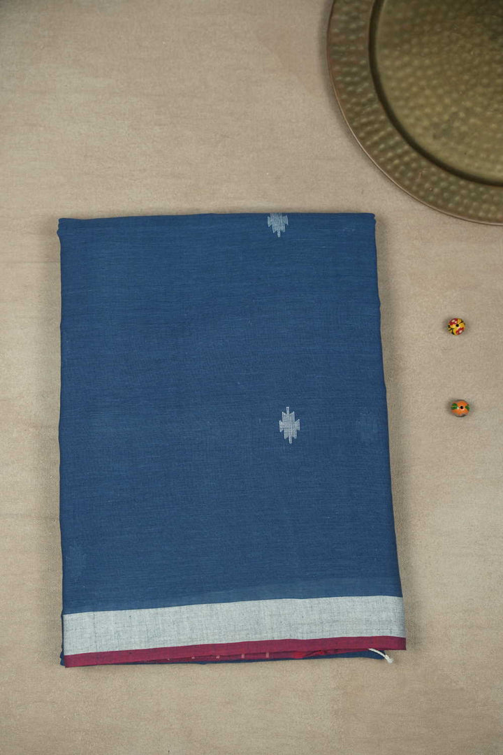 Sarees - Matkatus