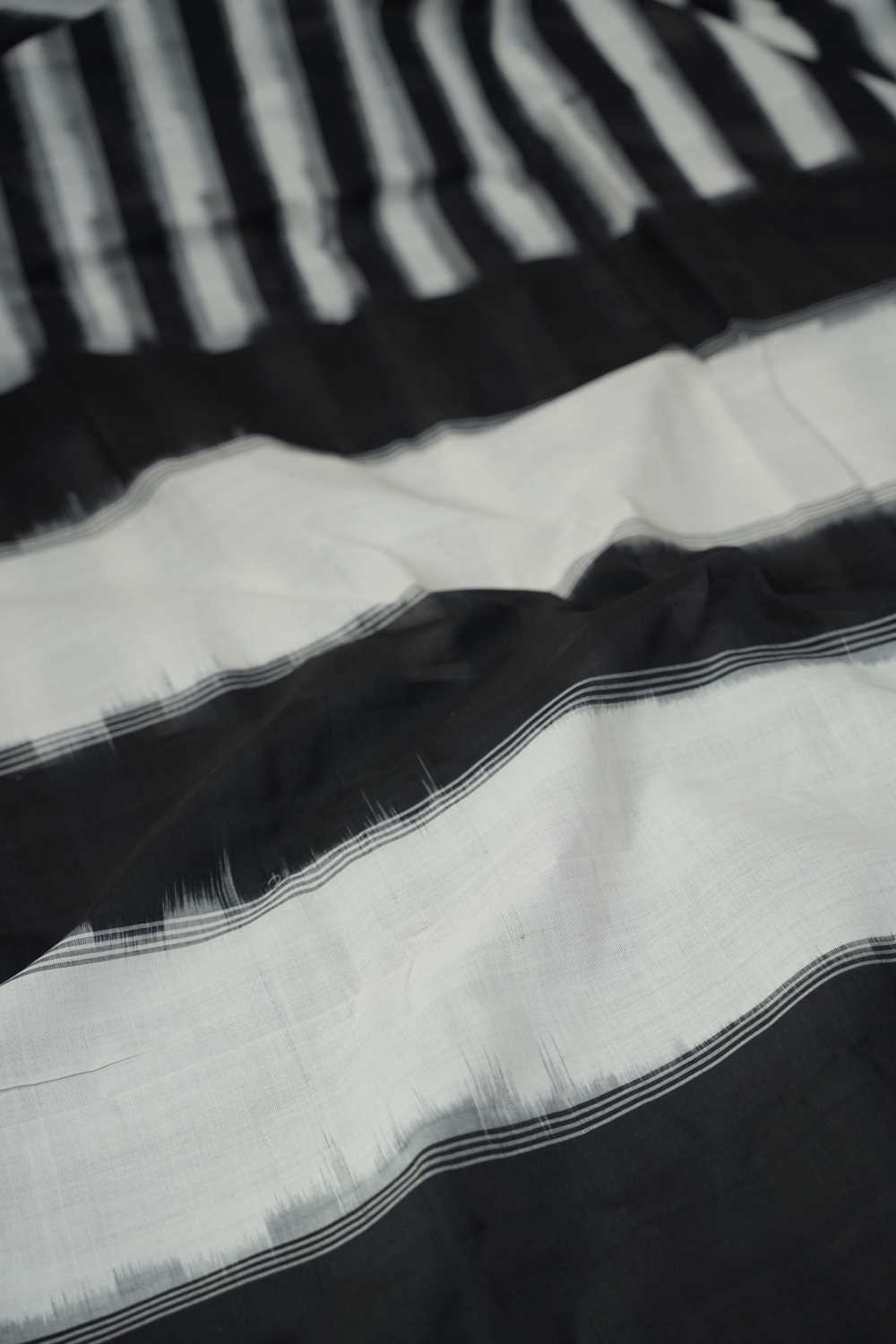 Black & Cream Pochampally Ikat Cotton saree