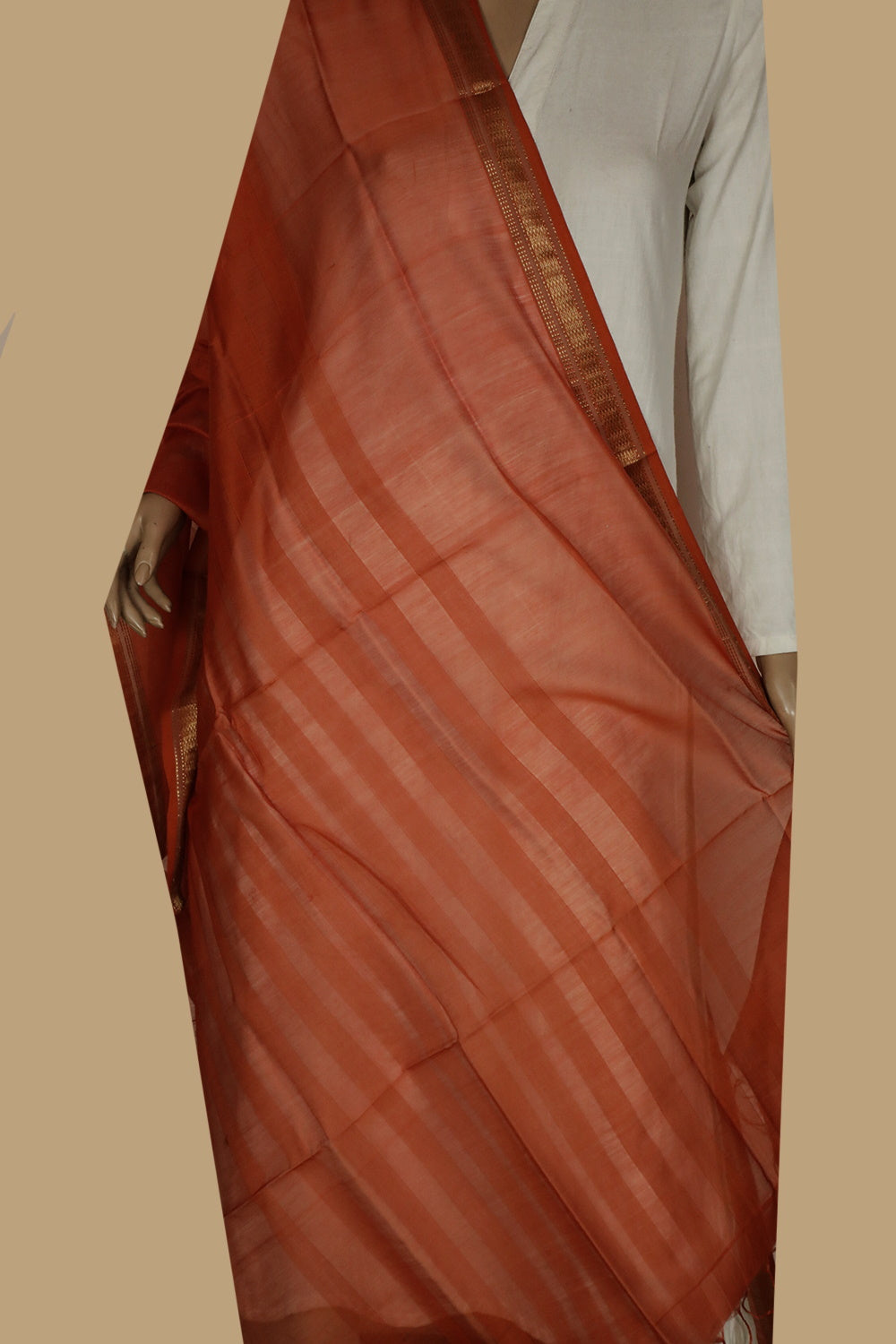 Dupattas - Buy Handwoven Maheshwari Silk Cotton Dupattas - Matkatus