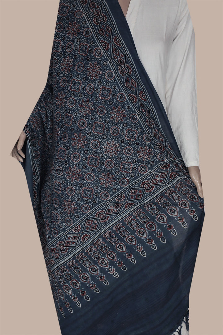 Ajrak Dupatta-Matkatus 