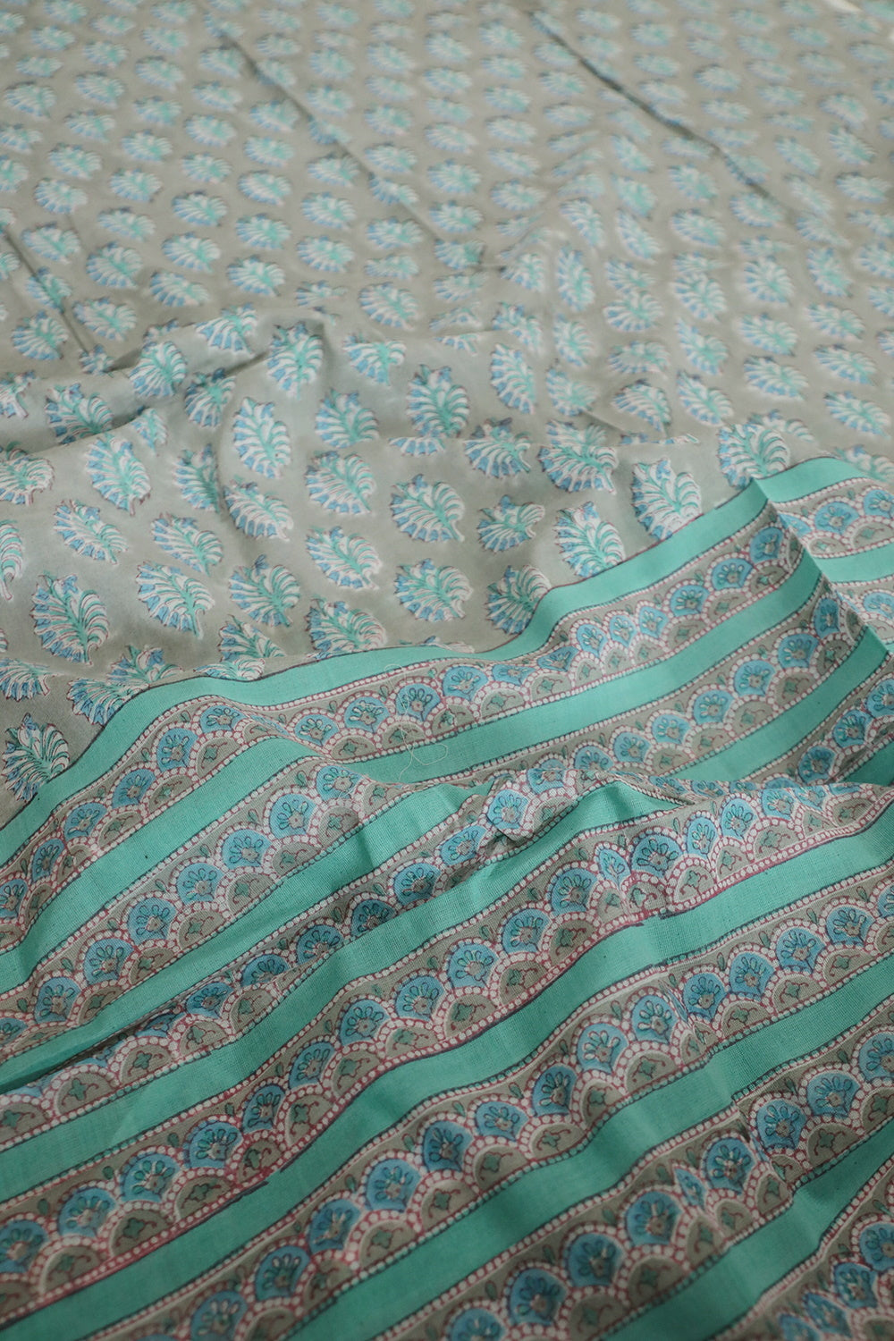 Mul Cotton Dupatta - Matkatus