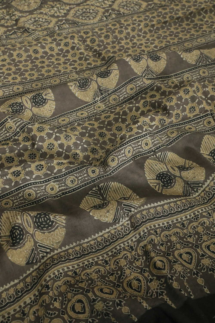 Ajrak Saree-Matkatus