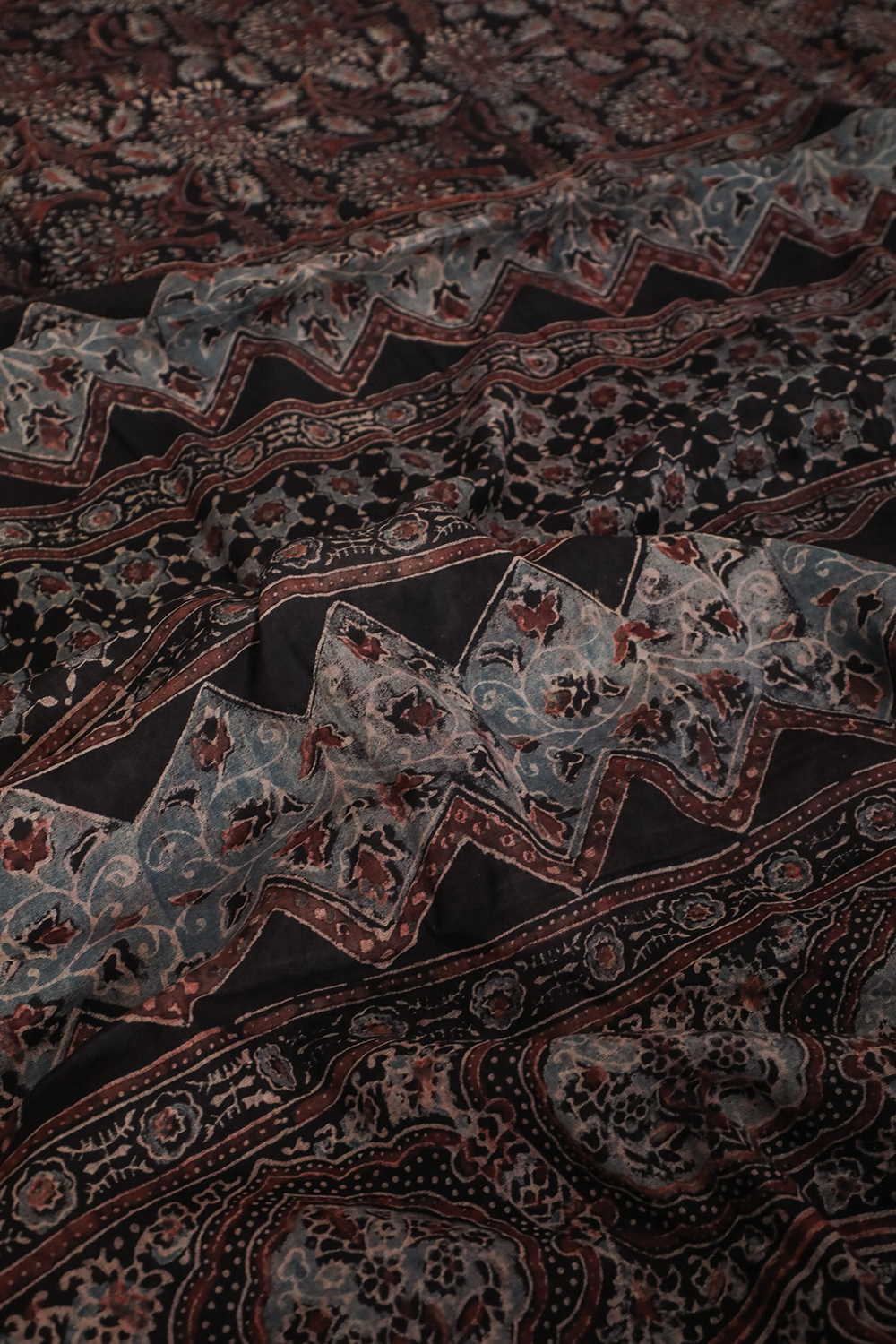 Ajrak Saree-Matkatus