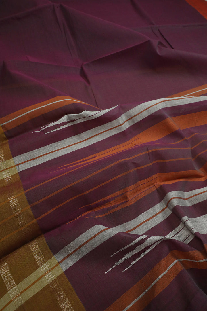 Sarees - Matkatus