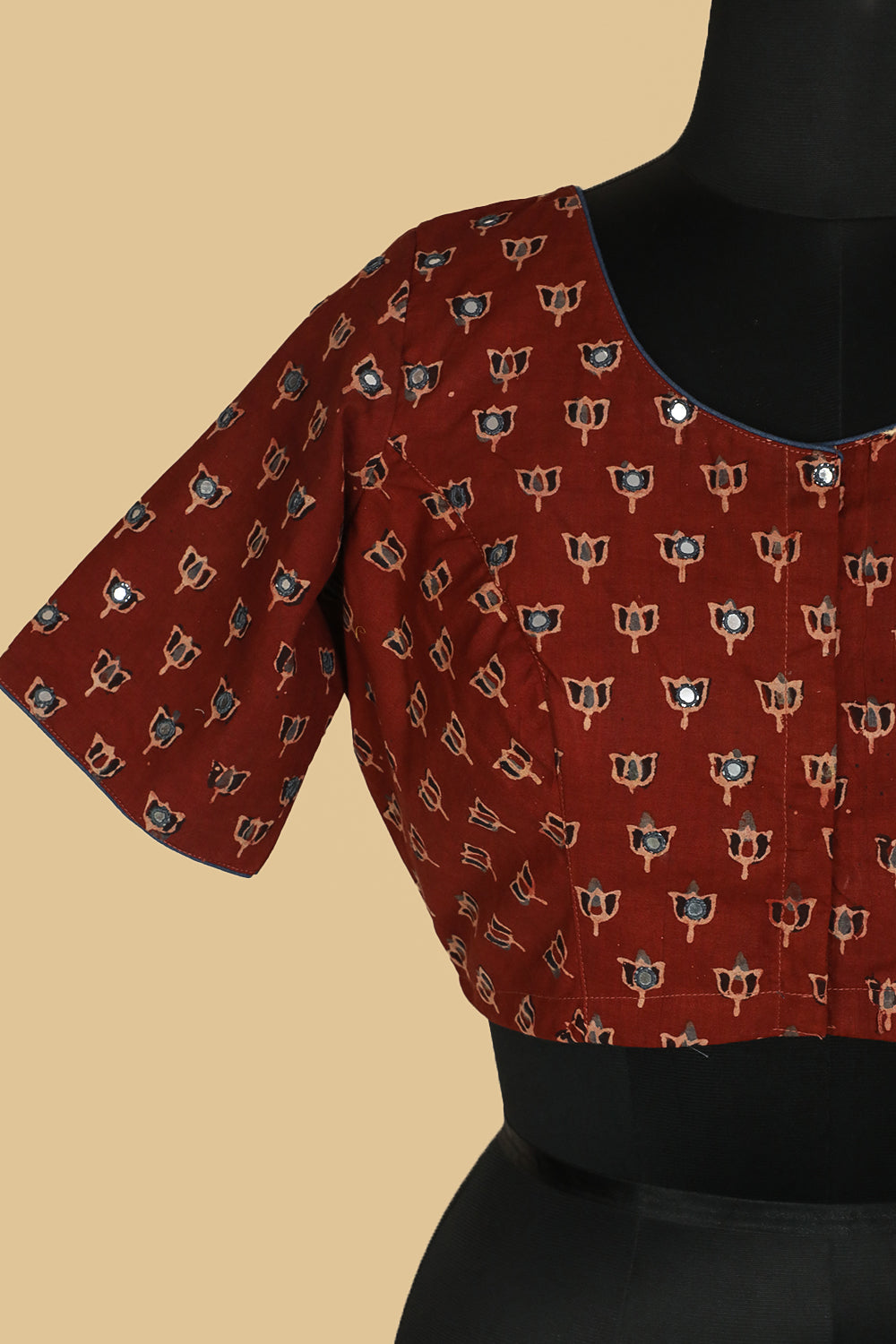 Handcrafted Blouse - Matkatus