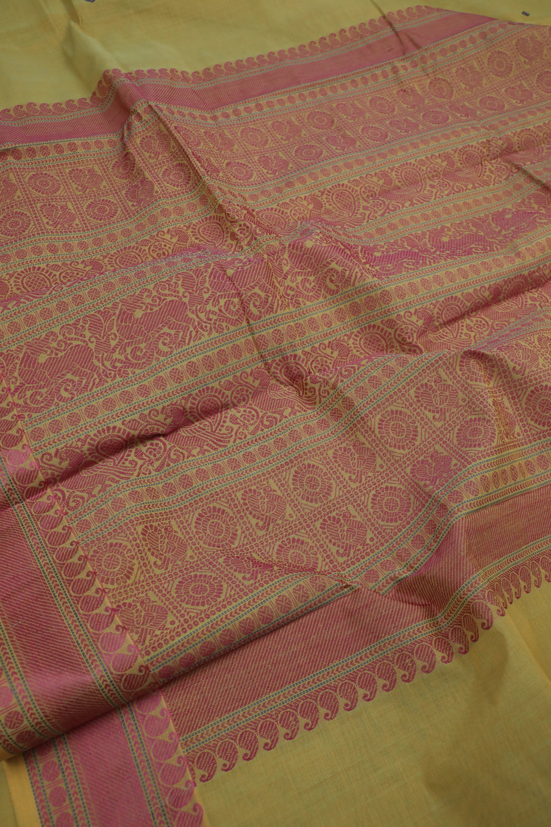 Traditional Saree-Matkatus 