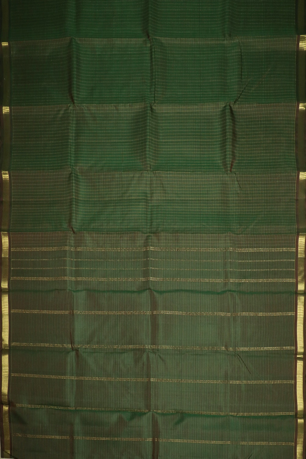 Checkered on Dual Shade Green Handwoven Aarani Silk Saree