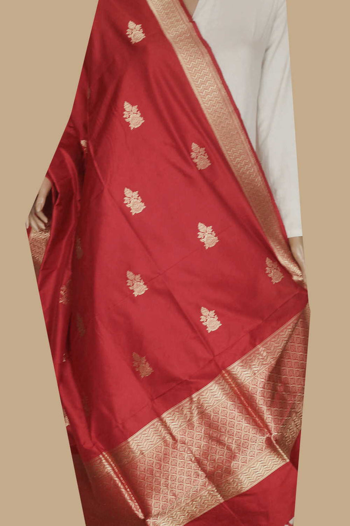 Borcade Dupatta-Matkatus 