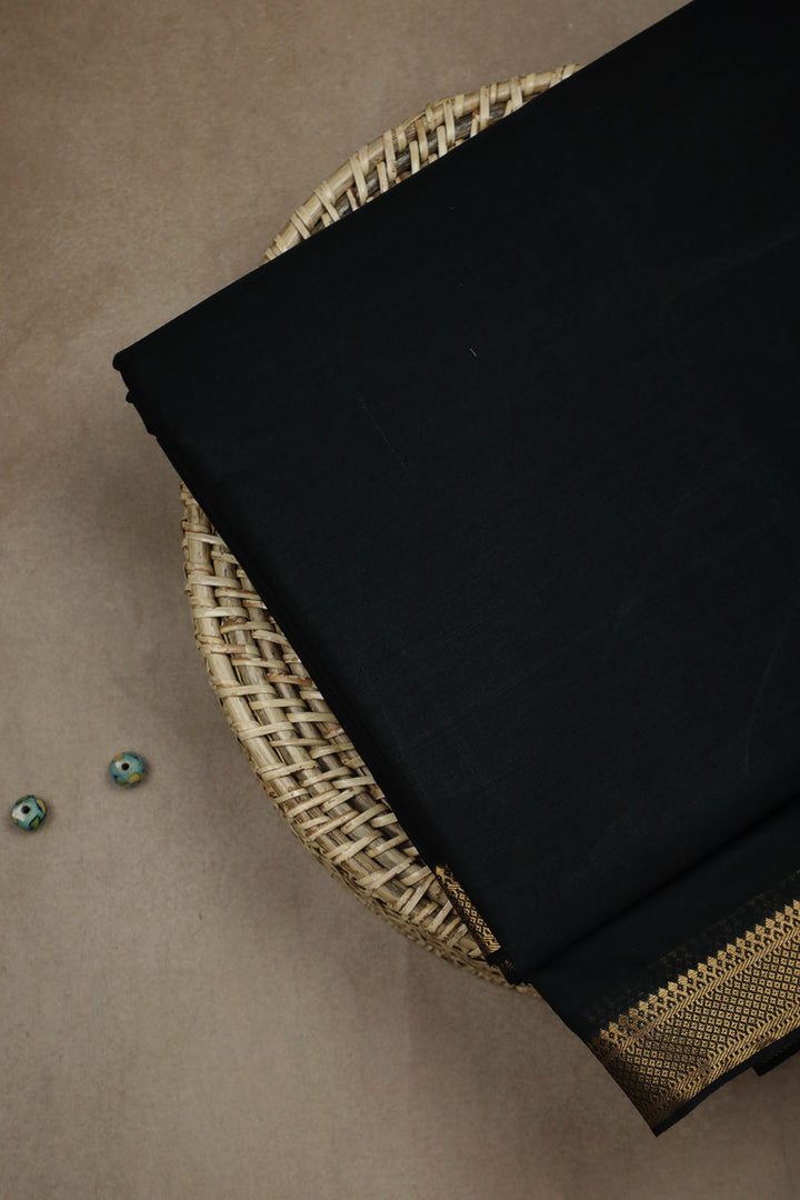 Mangalagiri Plain Fabric -Matkatus