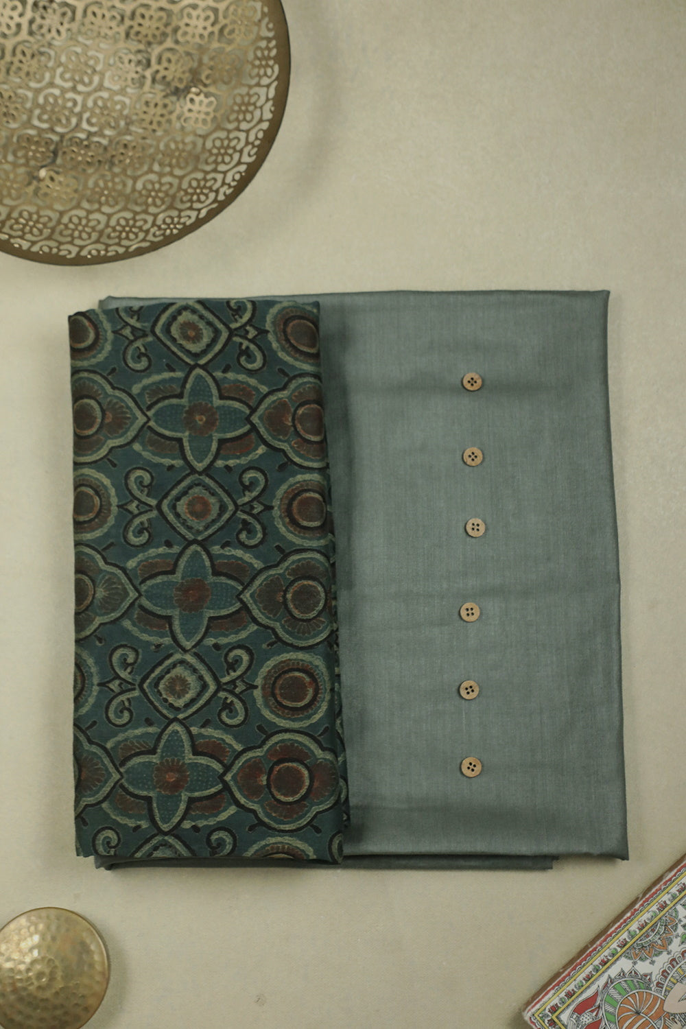 Buy Green Tussar Silk Cotton Top & Silk Cotton Dupatta at Matkatus