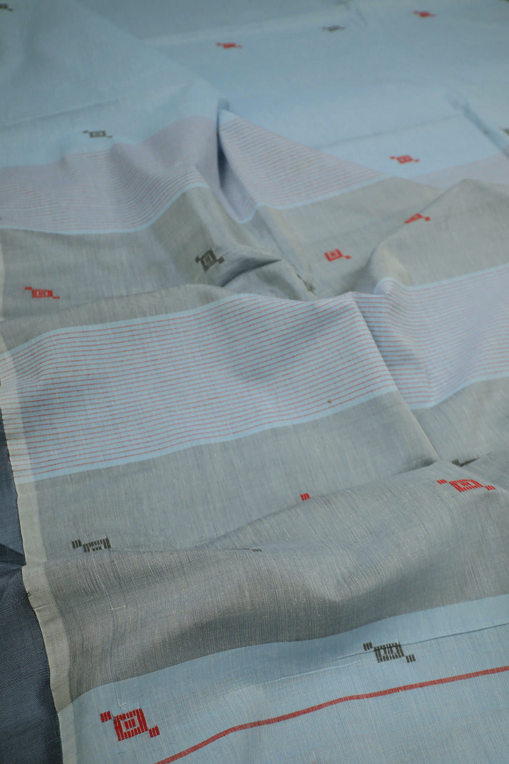 Handwoven sarees - Matkatus